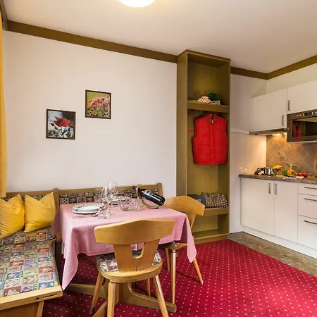 Winklers Gipfelblick Chalet, Inklusive Alpentherme - Ganzjaehrig, Gasteiner Bergbahn - Nur Sommer Appartement Bad Hofgastein